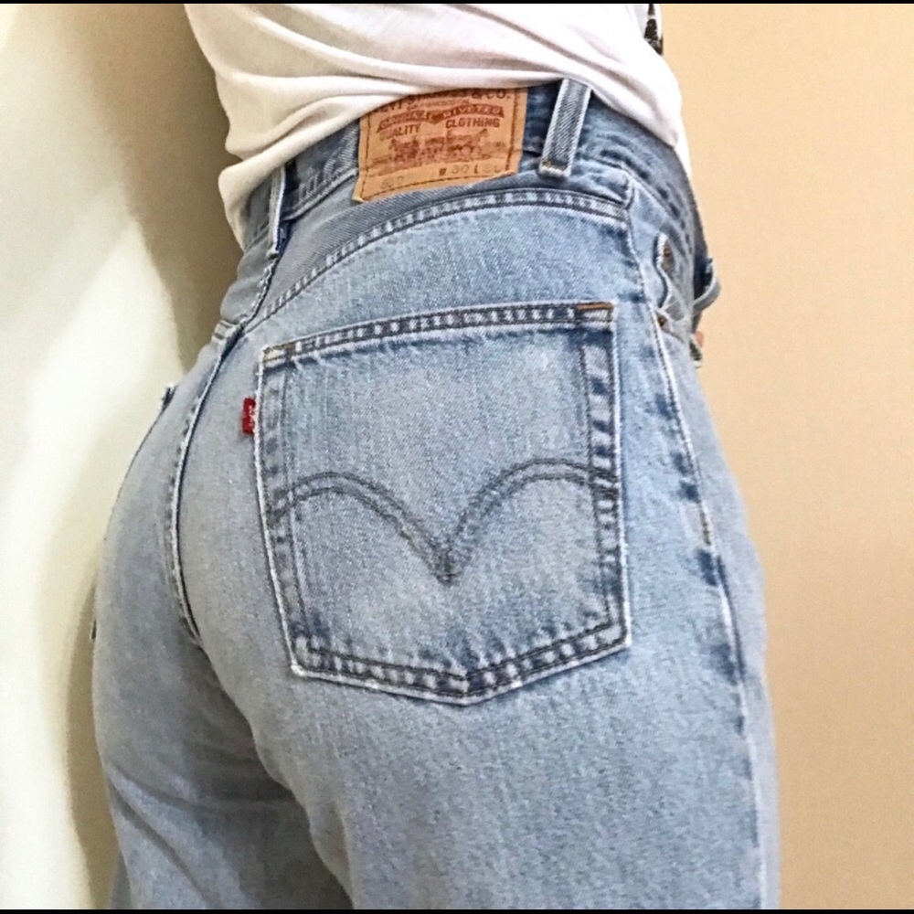 Vintage Levi’s Jeans | relaxed + cropped fit